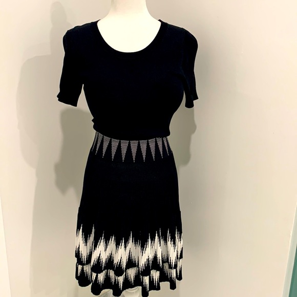 Maje pleated black/white pattern dress. - Picture 1 of 9